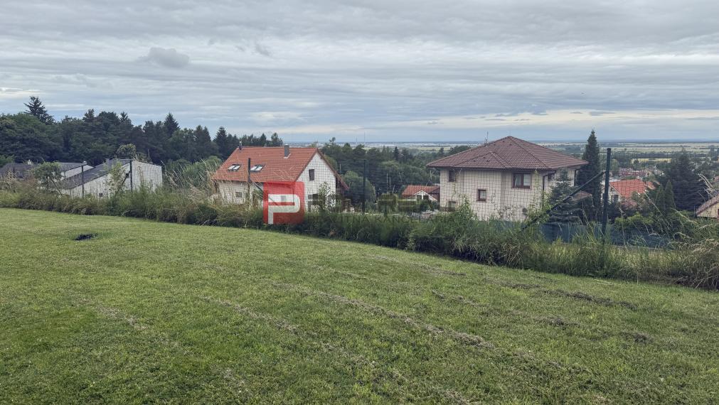 Nádherný pozemok 632 m2 s výhľadom na Alpy Marianka