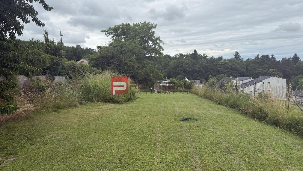 Nádherný pozemok 632 m2 s výhľadom na Alpy Marianka