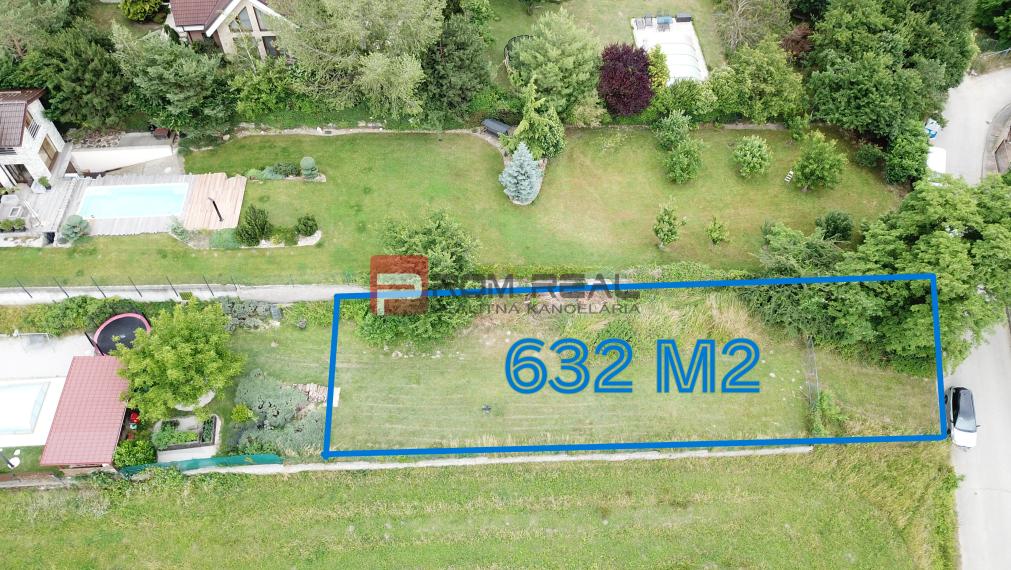 Nádherný pozemok 632 m2 s výhľadom na Alpy Marianka