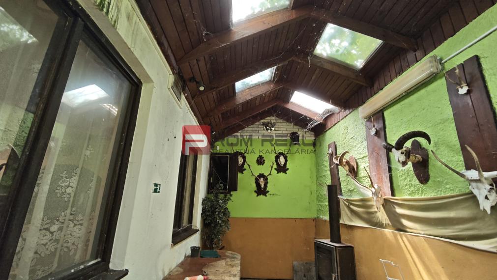 Na predaj: Budova bývalého hostinca a reštaurácie v Svätom Jure – Ulica Podhradie