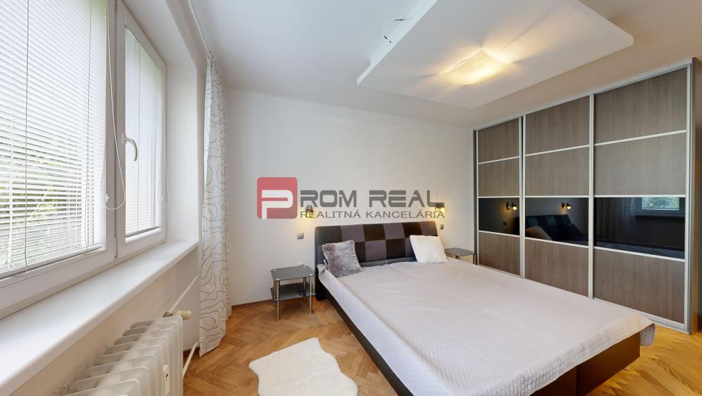 Prenájom moderného 2 izbového bytu pri Horskom parku