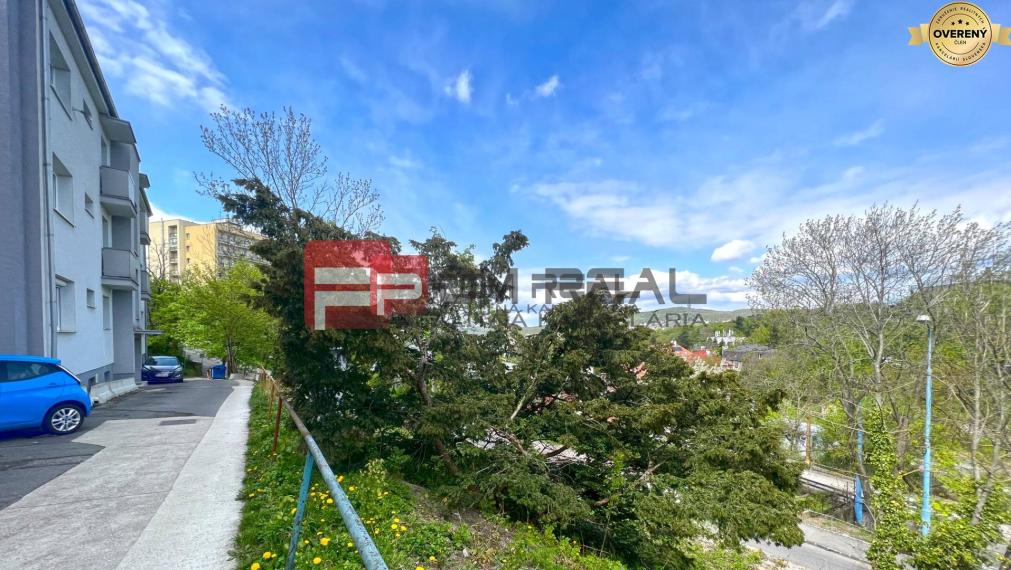 Prenájom moderného 2 izbového bytu pri Horskom parku