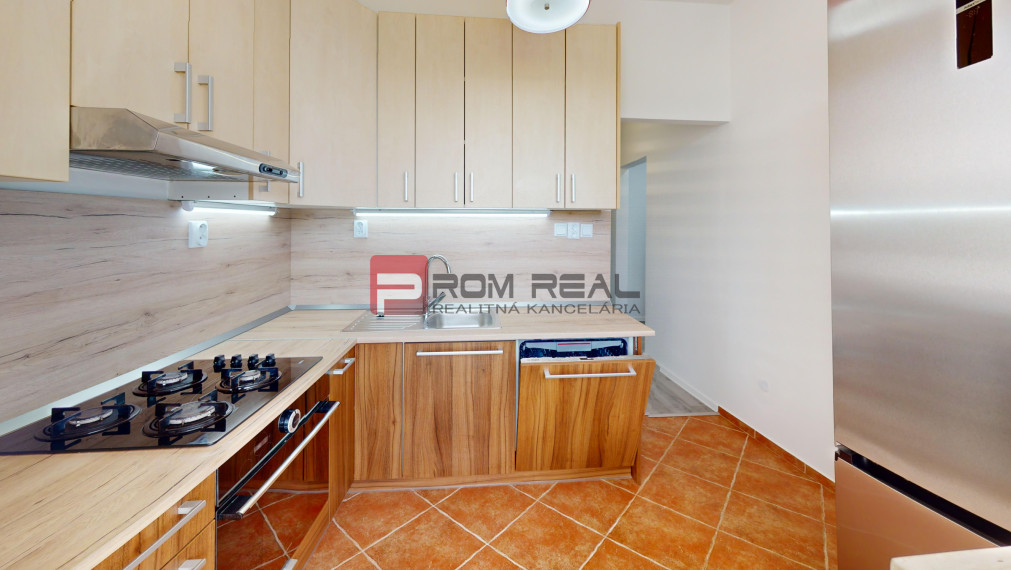 REZERVOVANÉ- 3D obhliadka - Pekný 2i byt v Pezinku na Severe