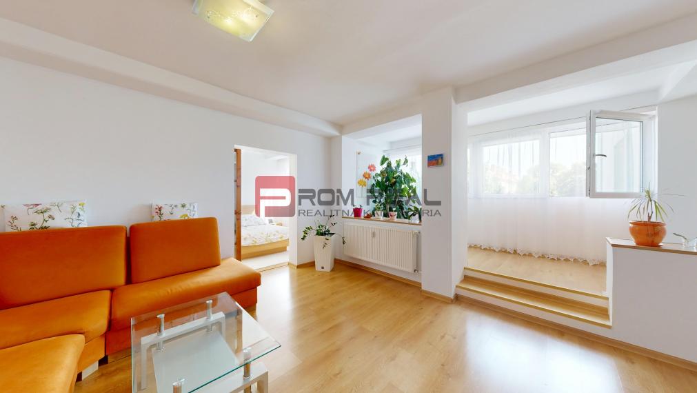 Na PREDAJ 3 izbový  byt priamo v centre mesta Pezinok