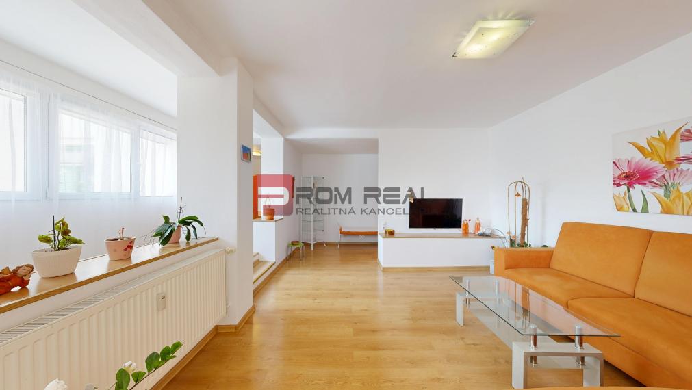 Na PREDAJ 3 izbový  byt priamo v centre mesta Pezinok