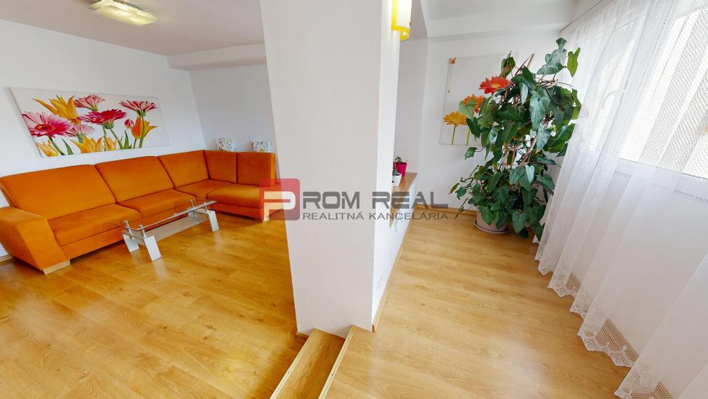 Na PREDAJ 3 izbový  byt priamo v centre mesta Pezinok