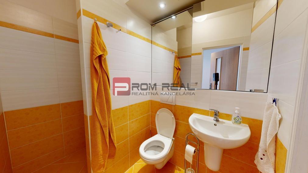 Na PREDAJ 3 izbový  byt priamo v centre mesta Pezinok