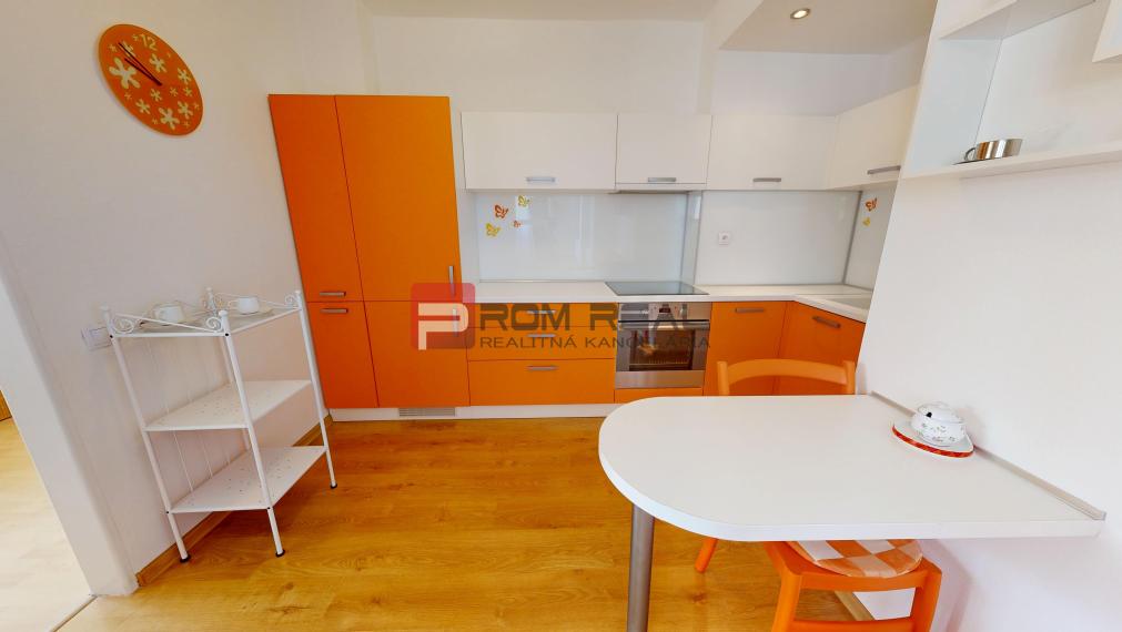 Na PREDAJ 3 izbový  byt priamo v centre mesta Pezinok