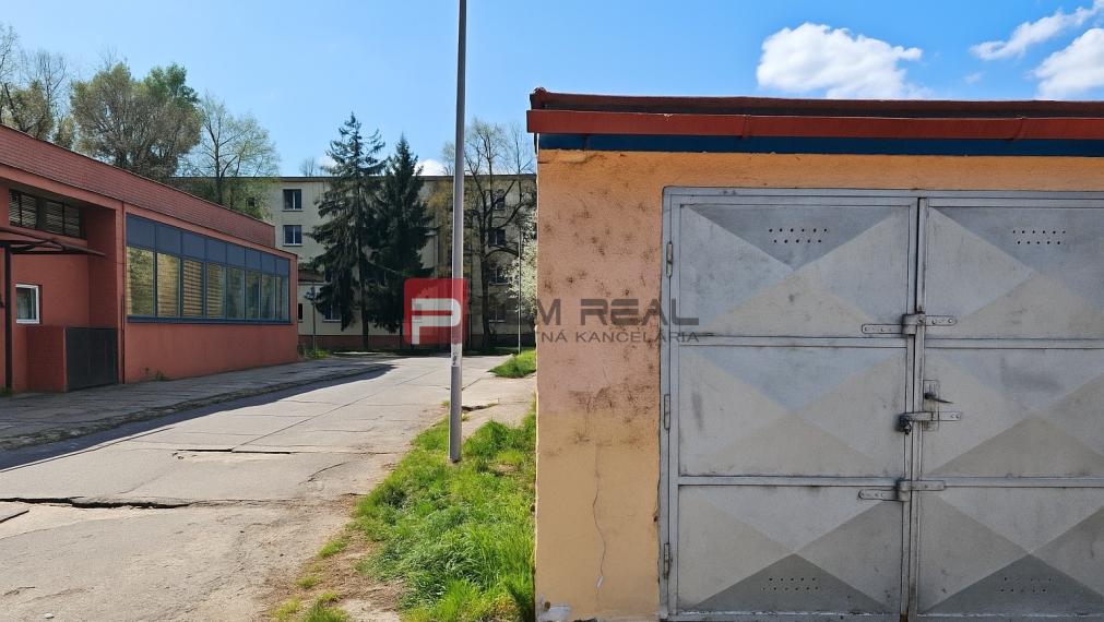 Prenájom garážového státia - Uránová ul. Ružinov