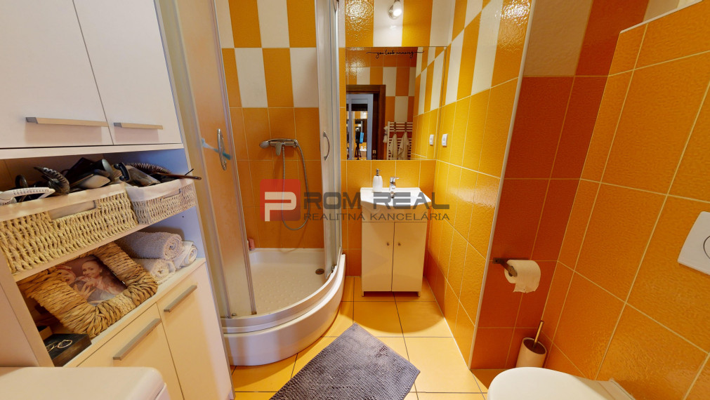 Na PRENÁJOM 2 izbový byt s balkónom na sídlisku Muškát Pezinok