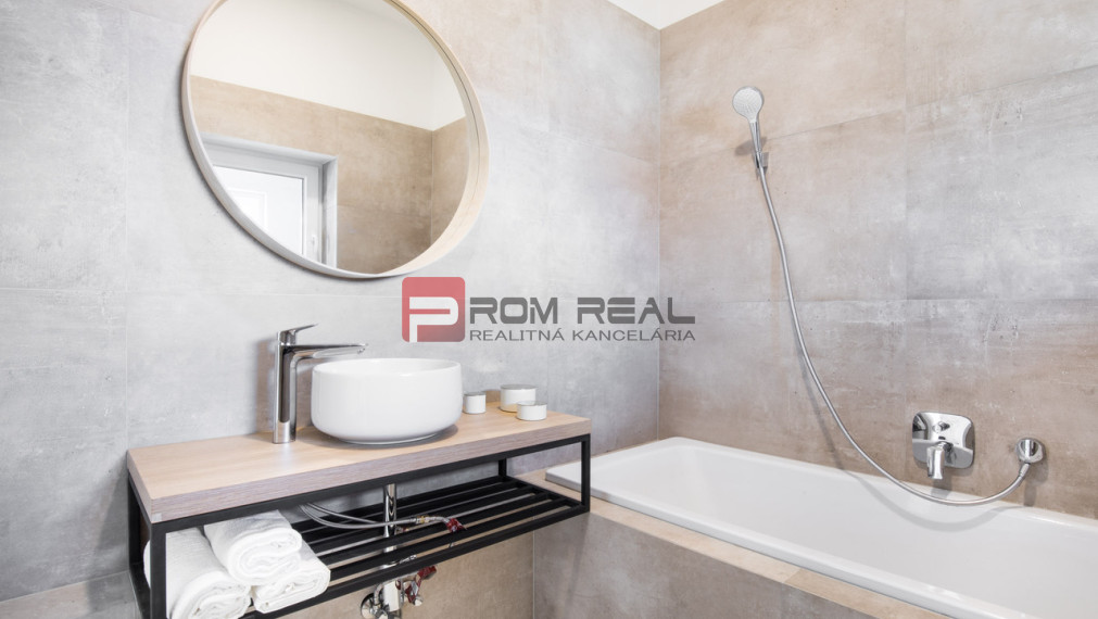 Na predaj 3 izbový byt + 2x parking Ivanka pri Dunaji