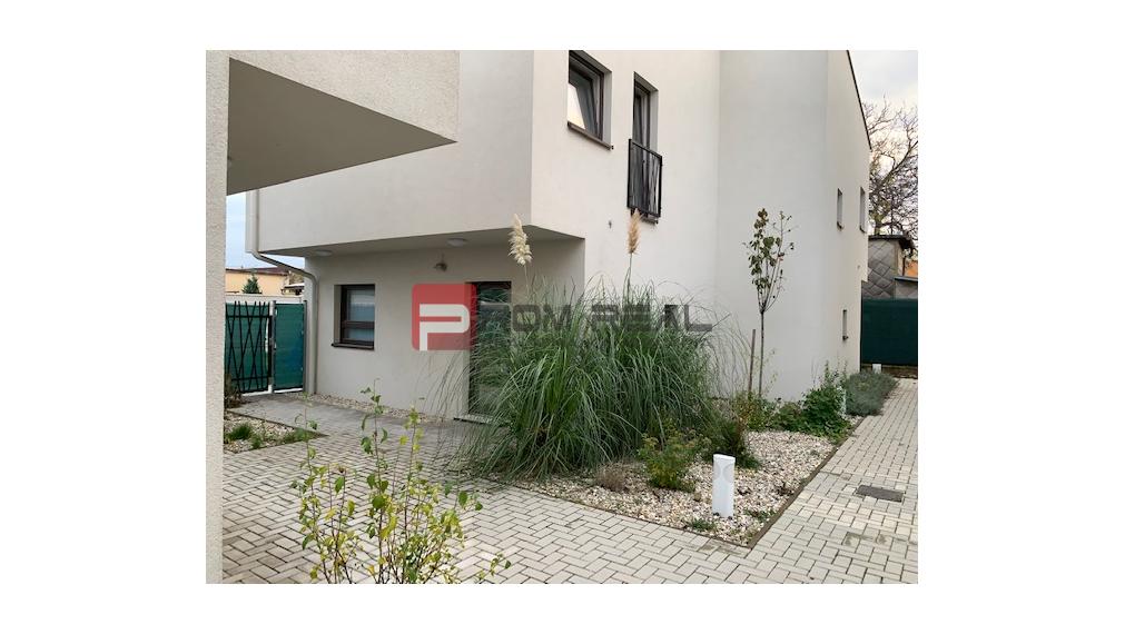 Na predaj 3 izbový dvojpodlažný byt Ivanka pri Dunaji