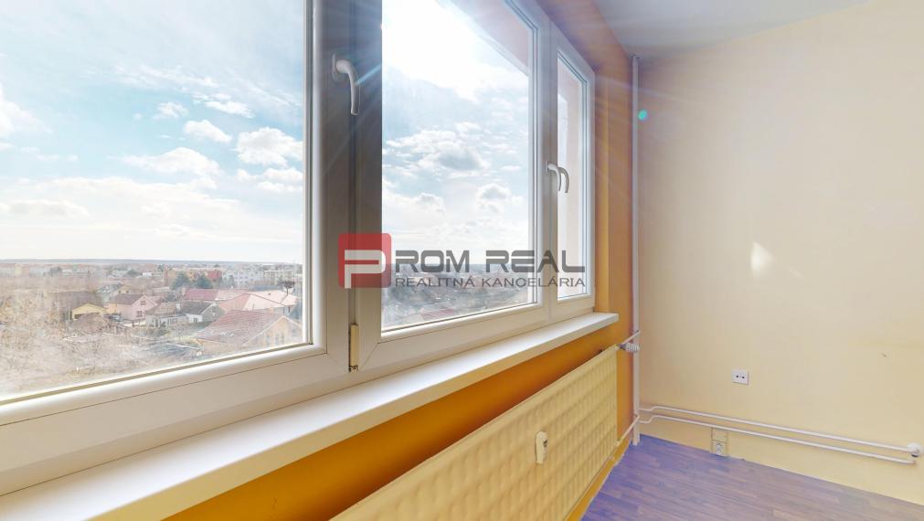 REZERVOVANÉ Ponúkame na PREDAJ 3 izbový byt s balkónom v Pezinku