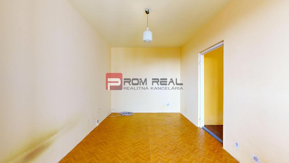 REZERVOVANÉ Ponúkame na PREDAJ 3 izbový byt s balkónom v Pezinku