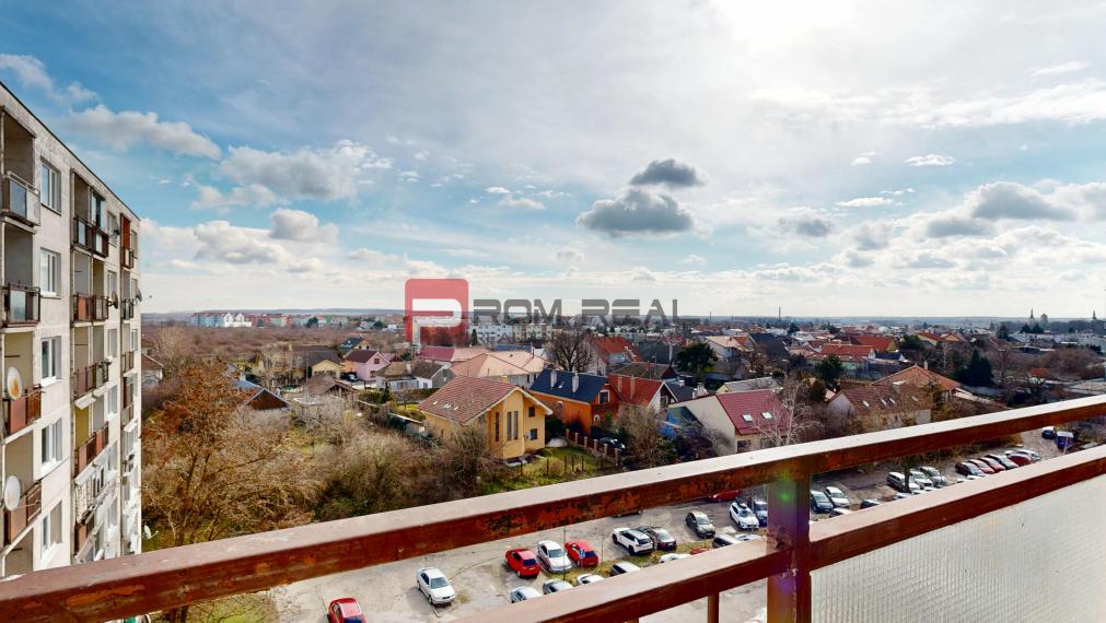 REZERVOVANÉ Ponúkame na PREDAJ 3 izbový byt s balkónom v Pezinku