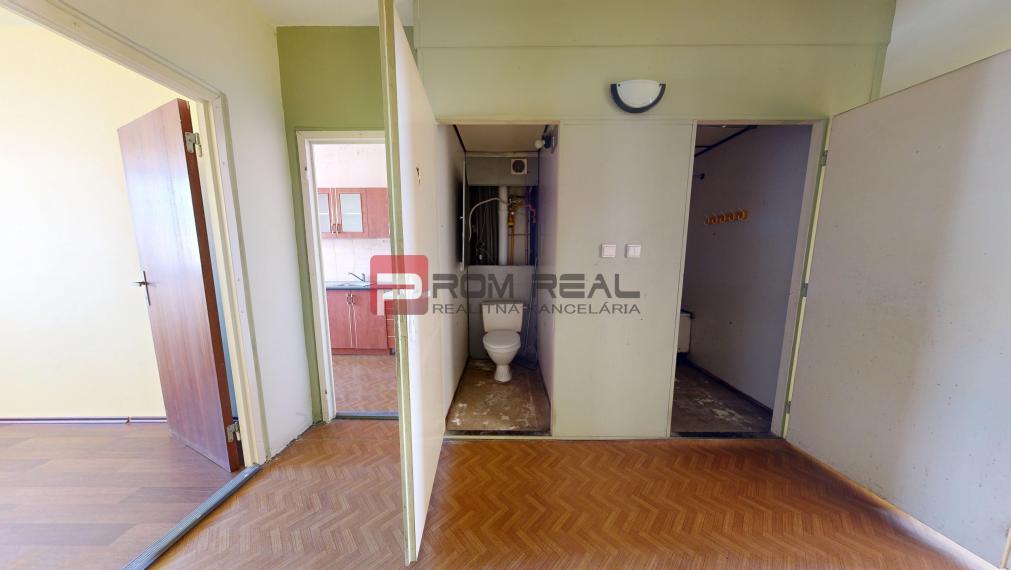 REZERVOVANÉ Ponúkame na PREDAJ 3 izbový byt s balkónom v Pezinku