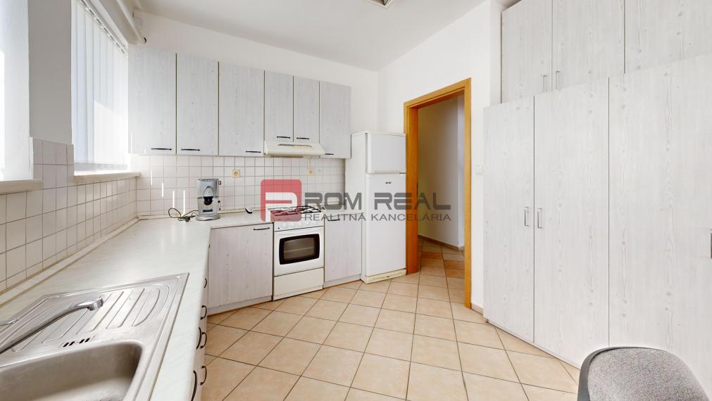 Na prenájom výrobný / administratívny objekt Pezinok Grinava