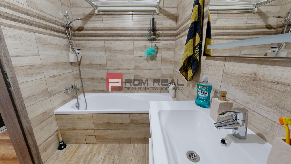 PREDAJ 4 izbový bungalov Slovenský grob - Malý raj