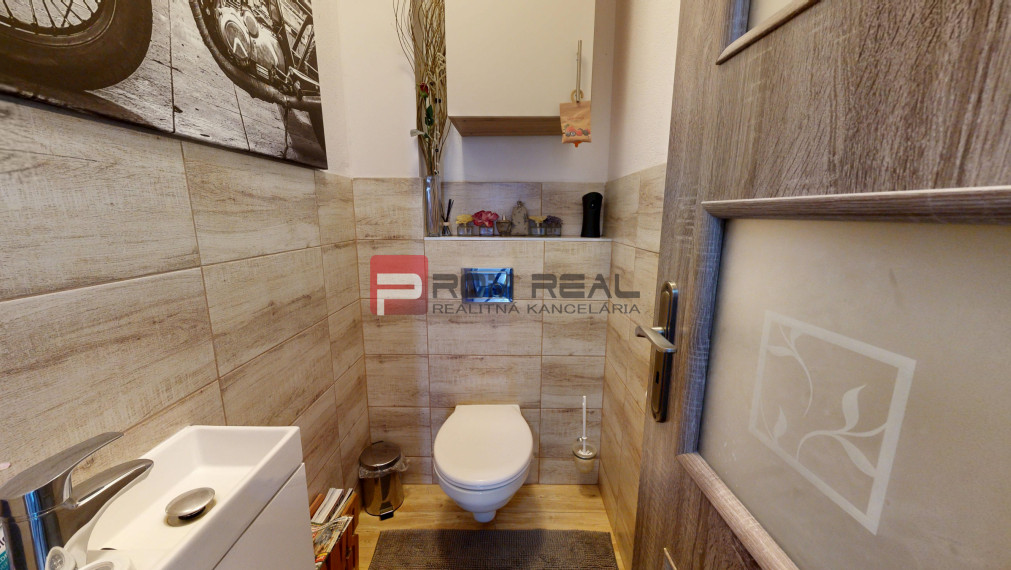 PREDAJ 4 izbový bungalov Slovenský grob - Malý raj