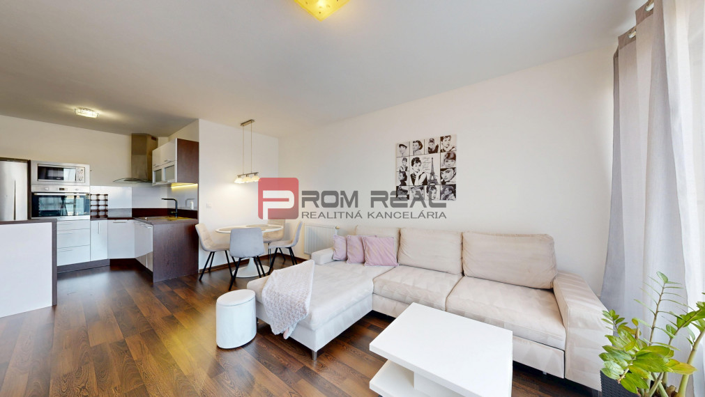 PREDAJ bytu s veľkou terasou a garážovým státím