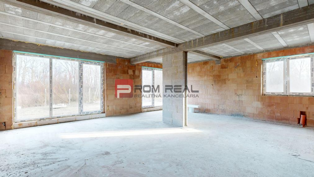 3D obhliadka - 5-izbový rodinný dom kúsok od Dunajskej Stredy