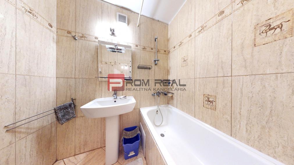 REZERVOVANÉ 3i byt, výhľad na Draždiak, Bratislava Petržalka