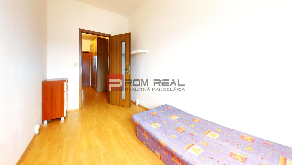 REZERVOVANÉ 3i byt, výhľad na Draždiak, Bratislava Petržalka