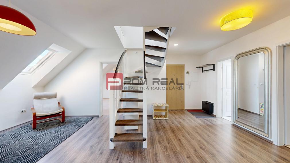 REZERVOVANÉ Na PREDAJ mezonetový byt s krásnym výhľadom na Karpaty Pezinok