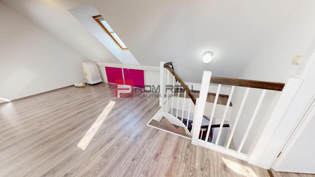 REZERVOVANÉ Na PREDAJ mezonetový byt s krásnym výhľadom na Karpaty Pezinok