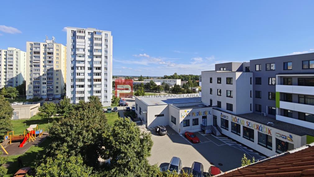 REZERVOVANÉ Na PREDAJ mezonetový byt s krásnym výhľadom na Karpaty Pezinok