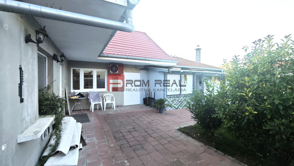 Predaj zaujímavého RD, Veľký Grob, neďaleko Slnečných jazier