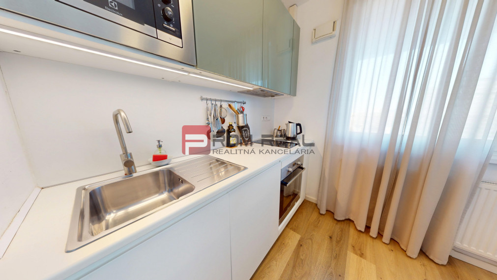 Prenájom garsónky – Bosákova, Fuxova, Bratislava – Petržalka