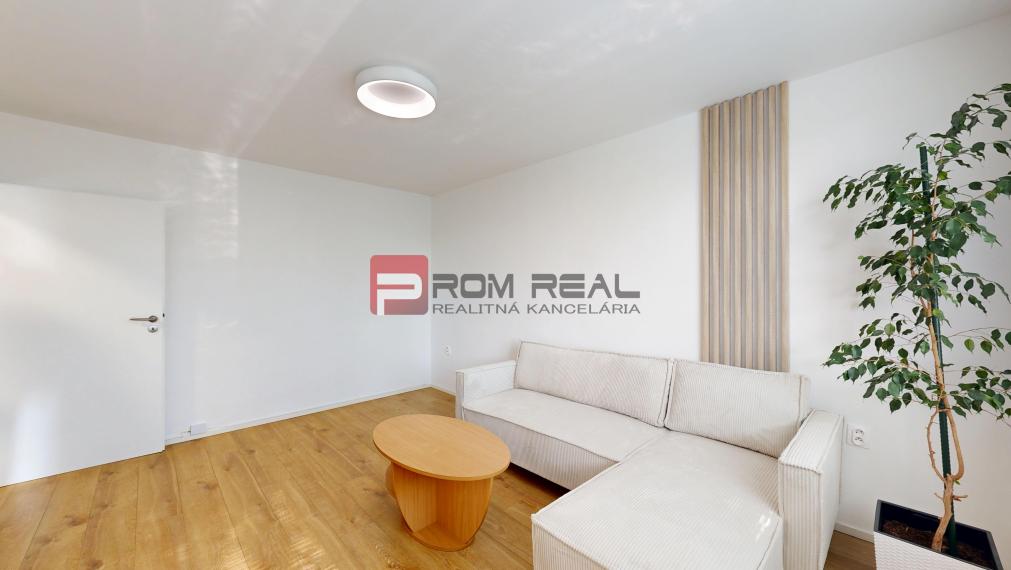 PRENAJATÉ Na prenájom 2 izbový byt Pezinok, balkón, výťah