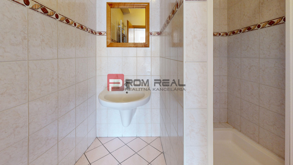 Na prenájom výrobný / administratívny objekt Pezinok Grinava