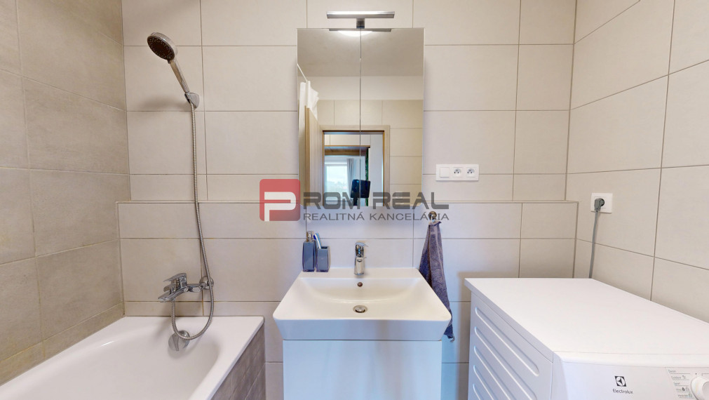 REZERVOVANÉ Na PREDAJ 2-izbový byt s balkónom  v tehlovej novostavbe – Pezinok, Mahulanka