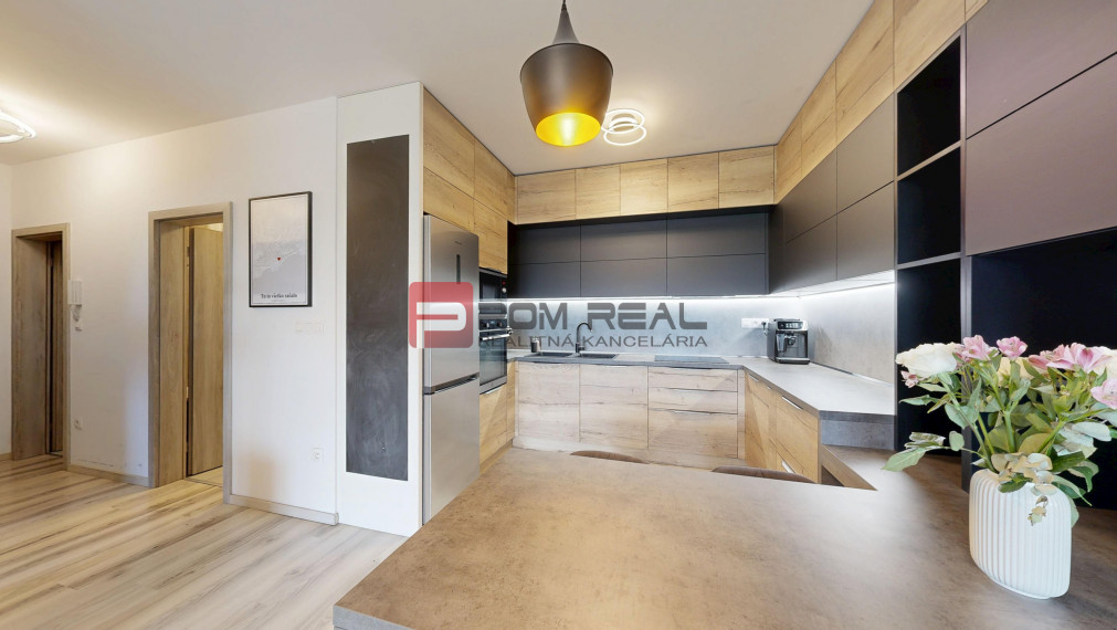 REZERVOVANÉ Na PREDAJ 2-izbový byt s balkónom  v tehlovej novostavbe – Pezinok, Mahulanka