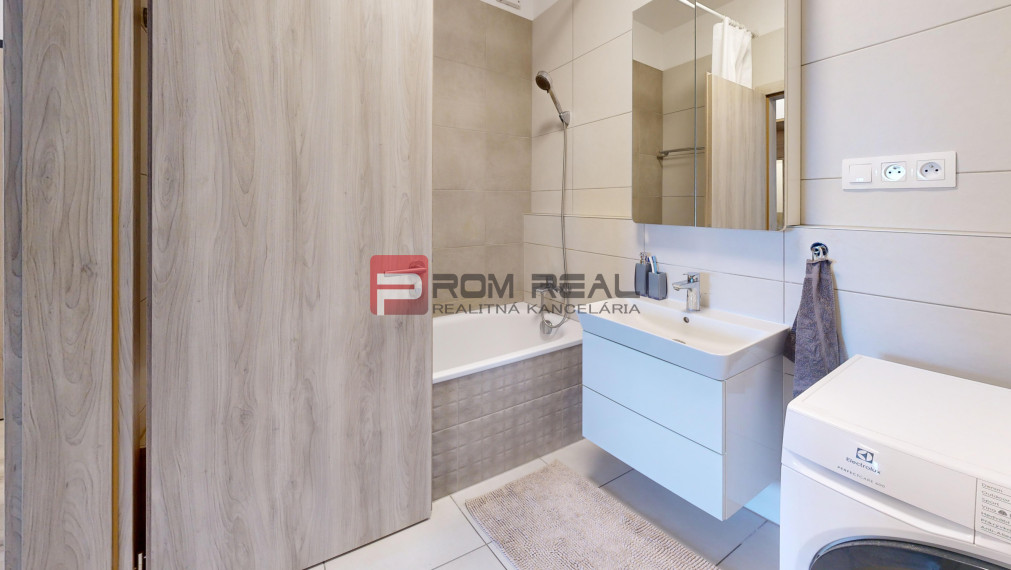 REZERVOVANÉ Na PREDAJ 2-izbový byt s balkónom  v tehlovej novostavbe – Pezinok, Mahulanka