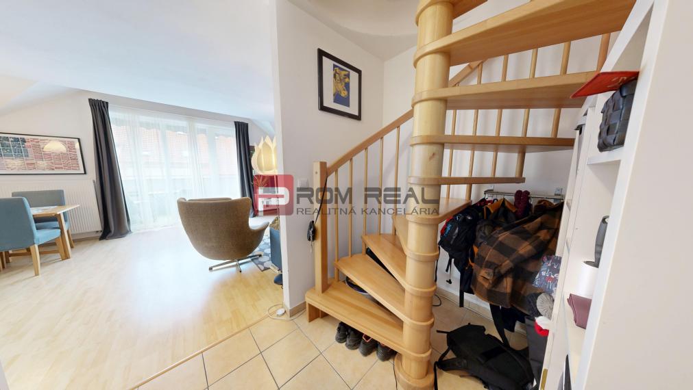 REZERVOVANÉ Na predaj 2,5 izbový byt s balkónom Svätý Jur