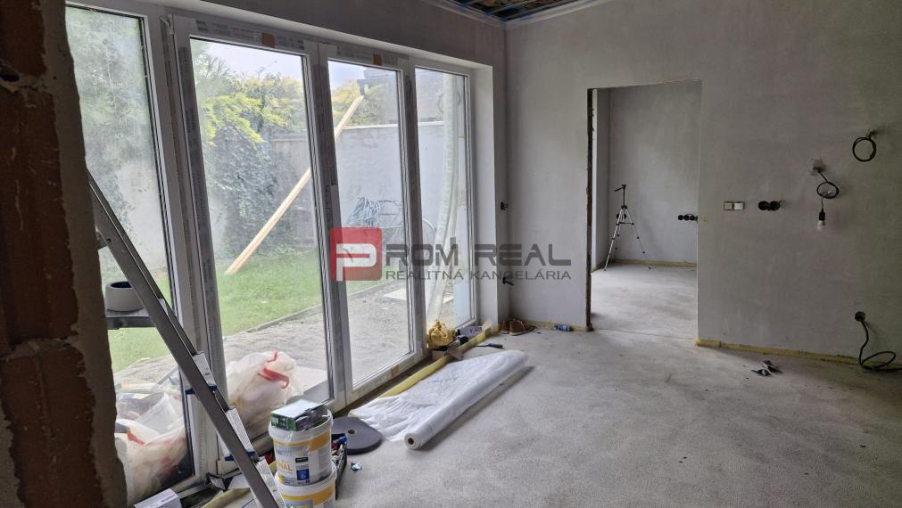 PRENÁJOM 2-izbový RD Deutsch Jahrndorf skvelá dostupnosť BA