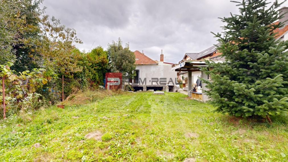 Rodinný dom s dvomi bytovými jednotkami v Ivanke pri Dunaji