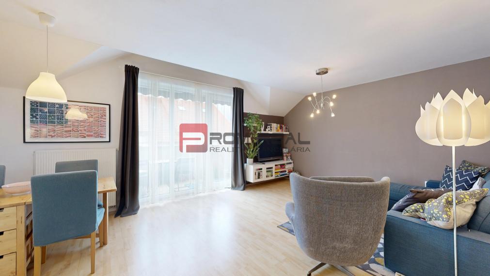 REZERVOVANÉ Na predaj 2,5 izbový byt s balkónom Svätý Jur