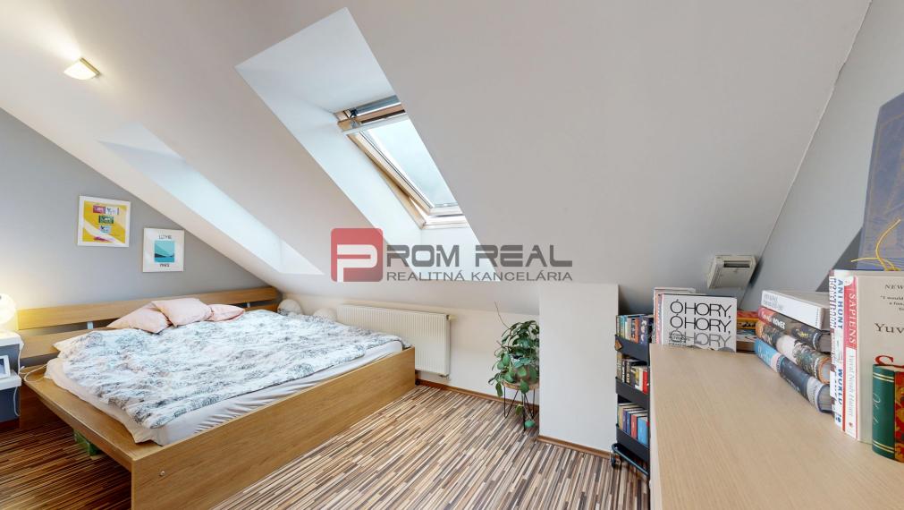 REZERVOVANÉ Na predaj 2,5 izbový byt s balkónom Svätý Jur