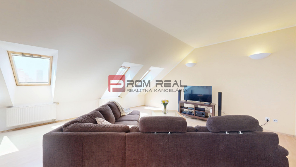 NA PRENÁJOM veľkometrážny 3-izbový byt s výmerou vyše 175m2 + terasa