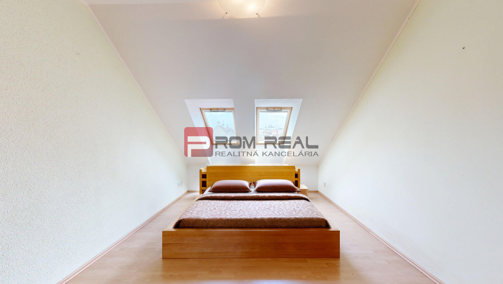 NA PRENÁJOM veľkometrážny 3-izbový byt s výmerou vyše 175m2 + terasa