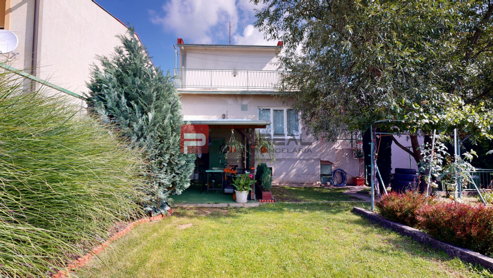 PREDAJ veľkého rodinného domu PEZINOK