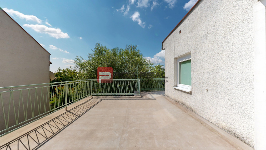 PREDAJ veľkého rodinného domu PEZINOK