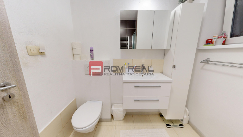 Tiché bývanie pre rodinu blízko prírody