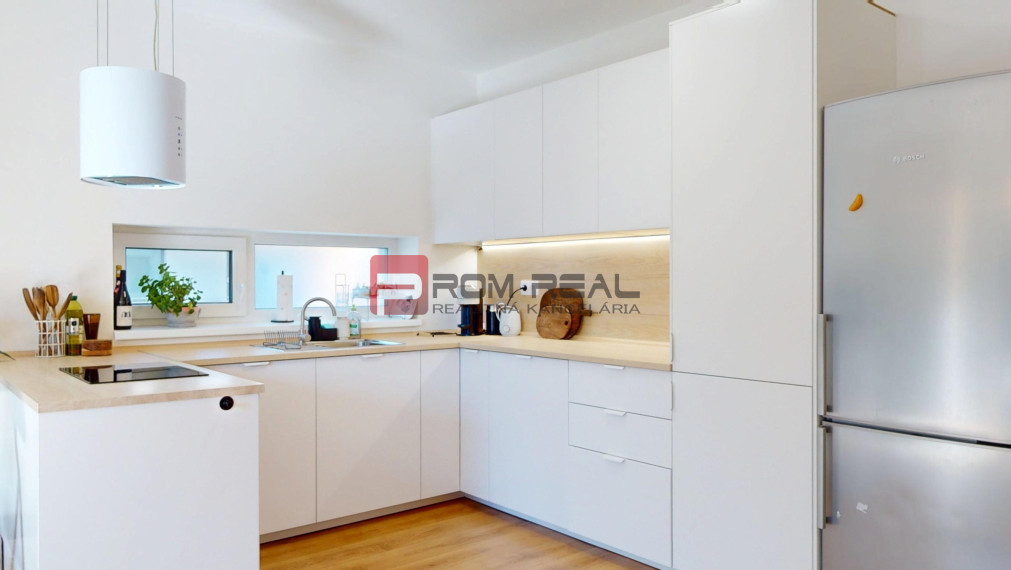 PRENAJATÉ Na prenájom 3 izbový byt s garážovým parkovaním Rovinka