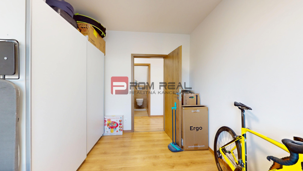 PRENAJATÉ Na prenájom 3 izbový byt s garážovým parkovaním Rovinka