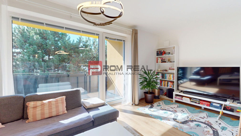 PRENAJATÉ Na prenájom 3 izbový byt s garážovým parkovaním Rovinka